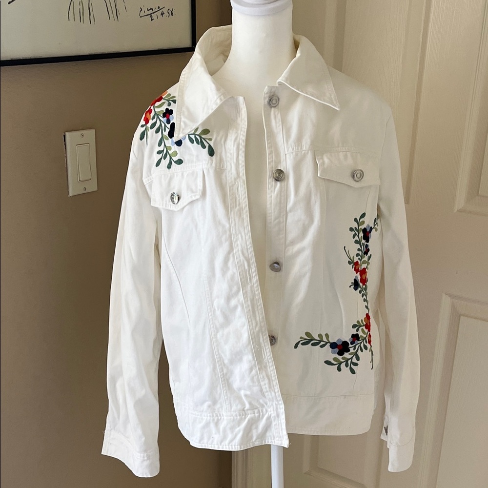 Floral Embroidered White Denim Jacket
